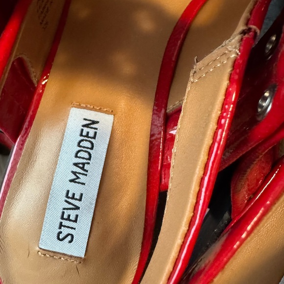 Brand new never worn only tried on Steve Madden size 9 - Picture 4 of 4